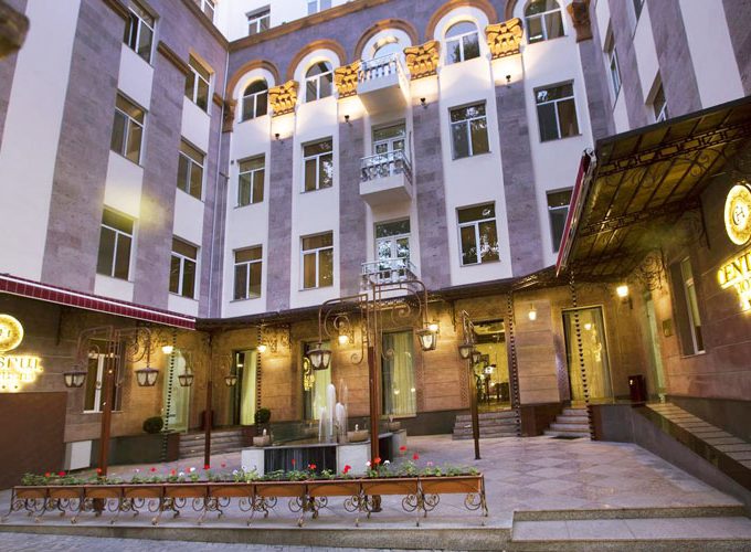 تور ایروان Central Hotel Yerevan