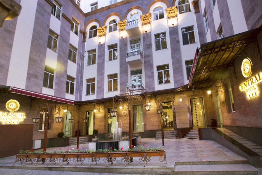 تور ایروان Central Hotel Yerevan